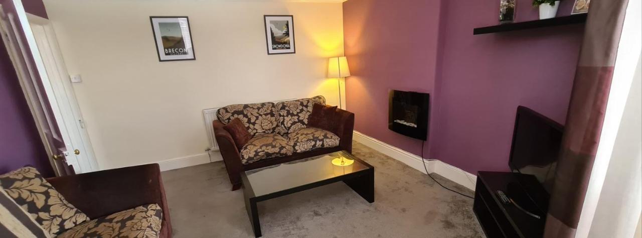 Ty Morgan'S Apartments Rhayader Buitenkant foto